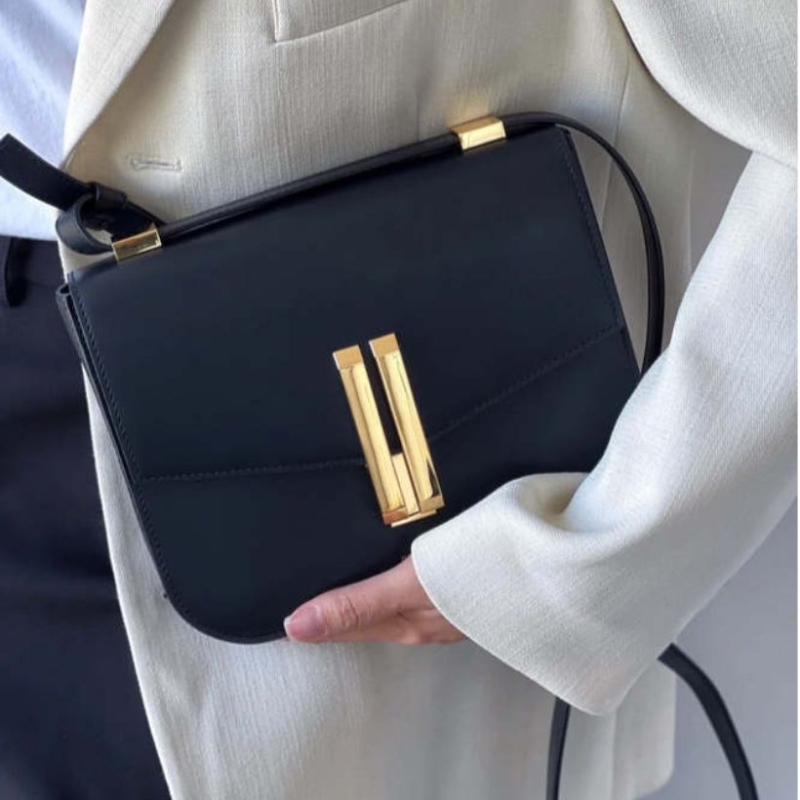 Сумка-мини кожаная