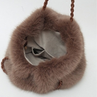 Сумка меховая