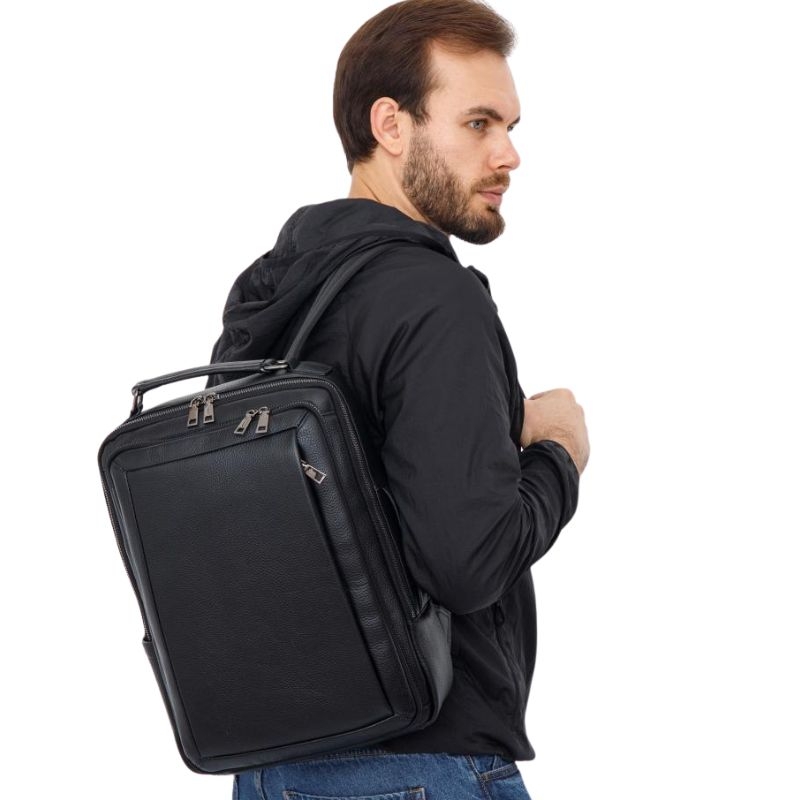 Кожаный рюкзак