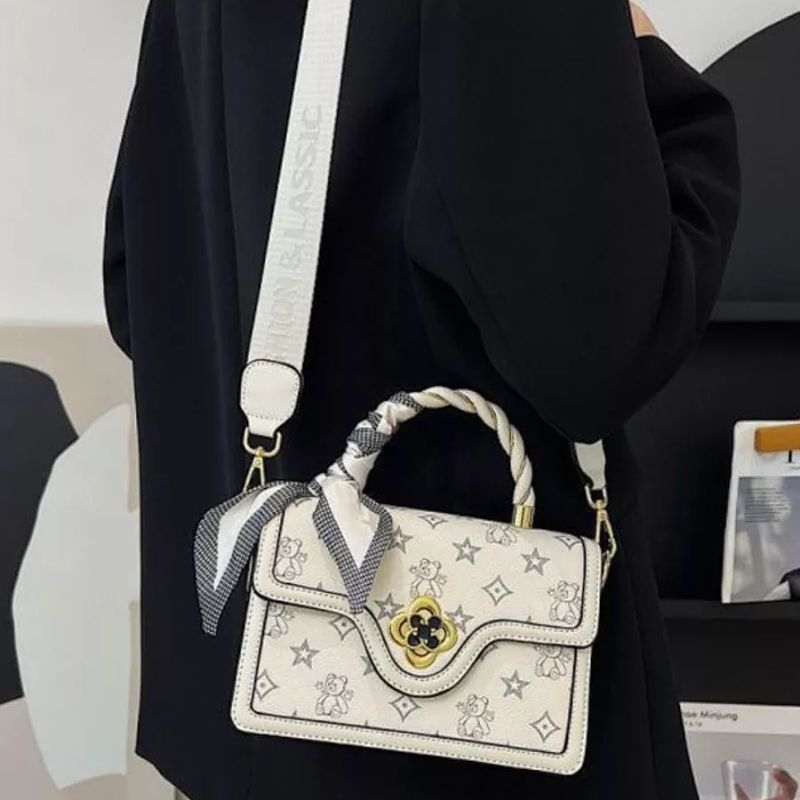 Сумка белая