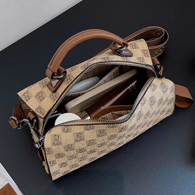 Сумка через плечо женская