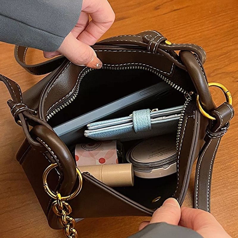 Сумка через плечо женская