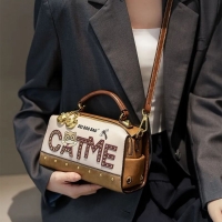 Сумка через плечо женская