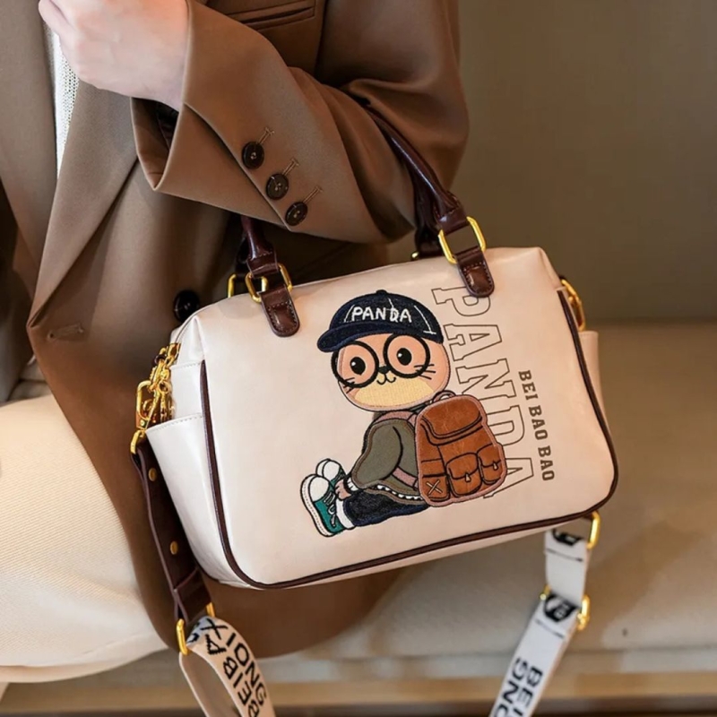 Сумка через плечо с мишкой